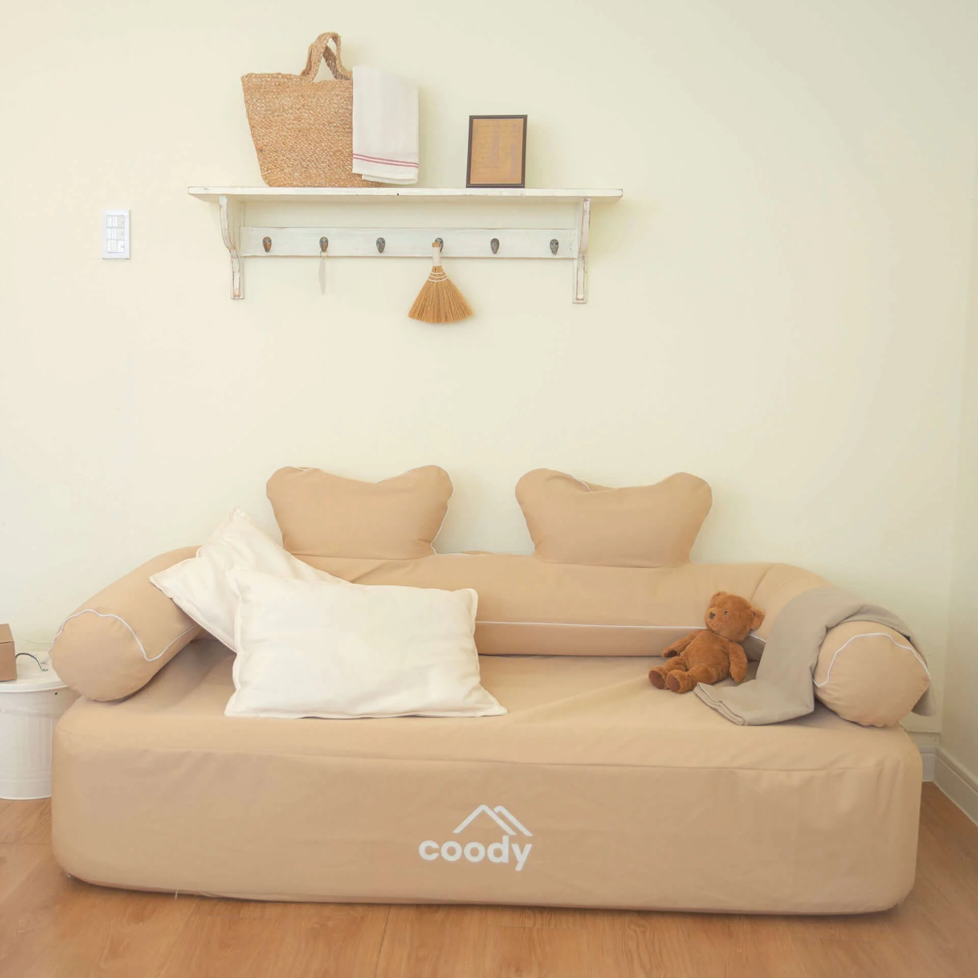 Coody Air Sofa Beige - Inflatable Camping Couch with Built-In Pump - Image 4