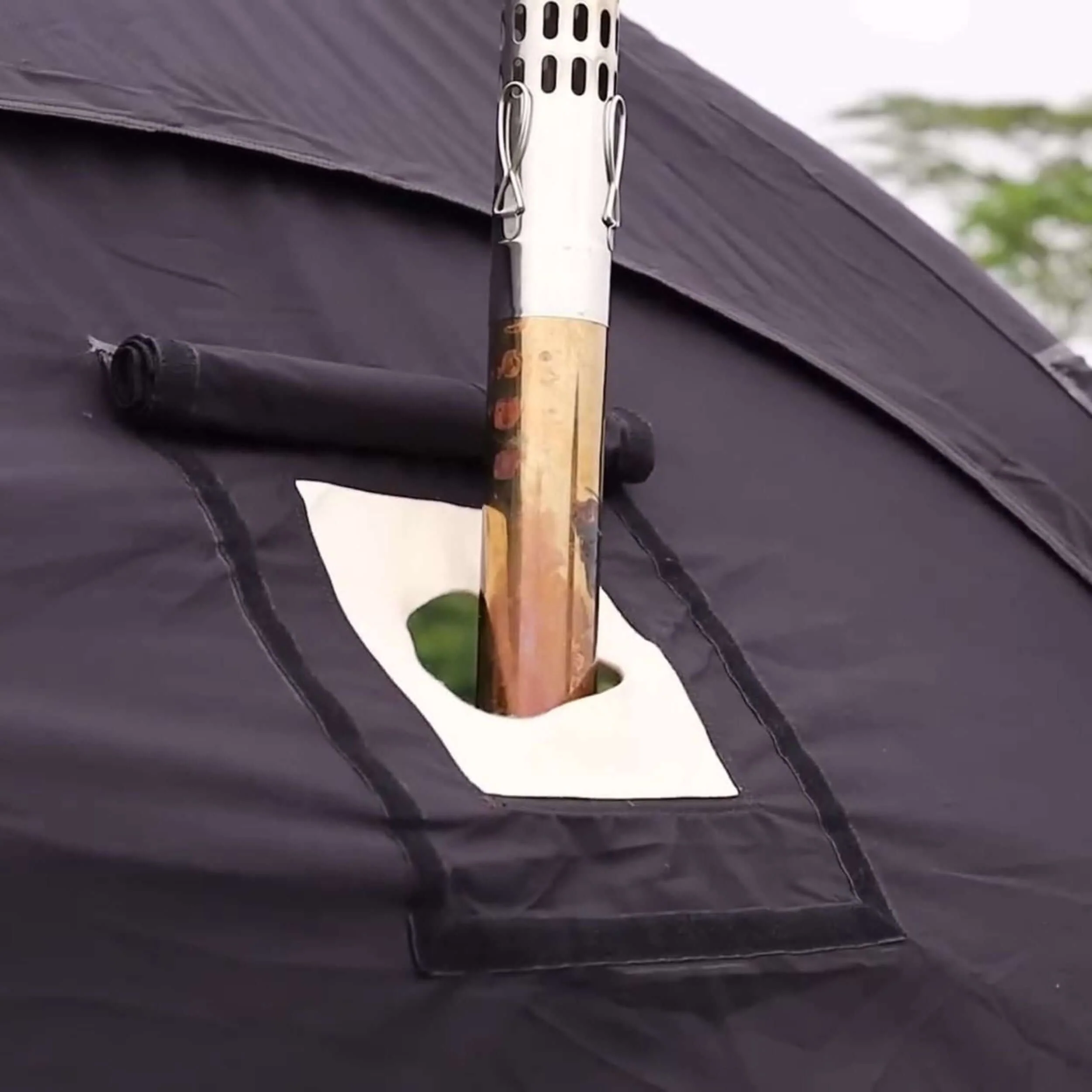 Coody Aurora Dome Black Inflatable Shelter for Outdoors (2-4 person) - Image 5
